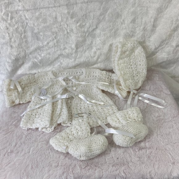 Handmade Crocheted Baptism Christening/Blessing Gown Set New - Picture 1 of 6